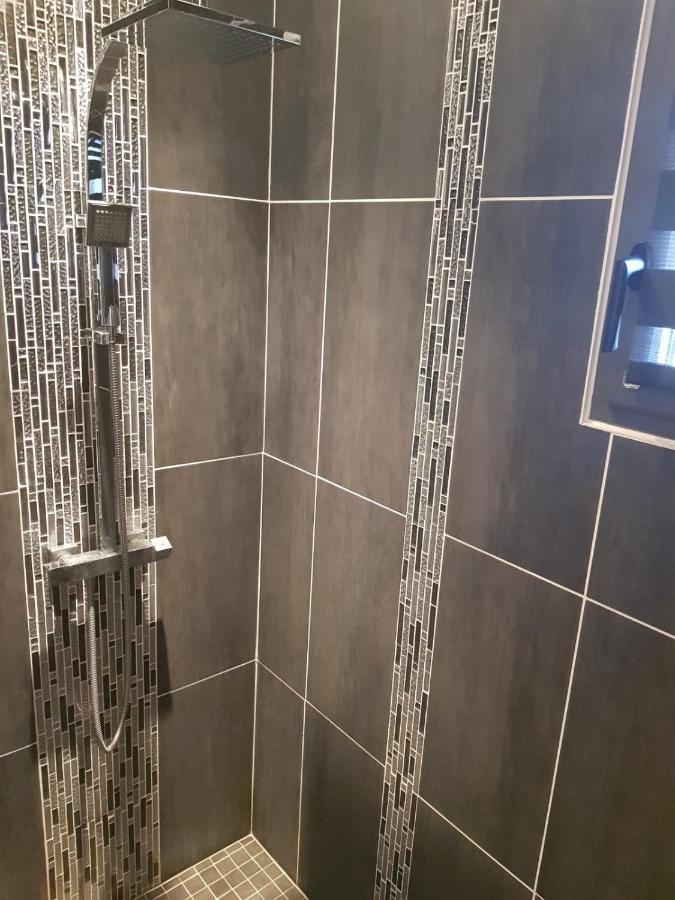 Agreable Maison Moderne Le Hezo Ngoại thất bức ảnh